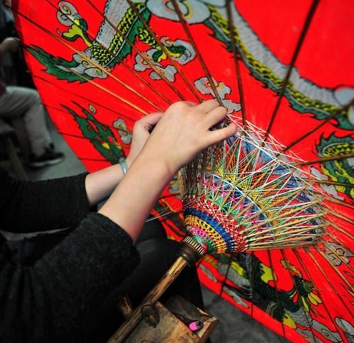泸州油纸伞：民间伞艺活化石